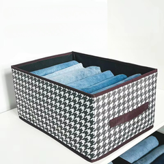 منظم ملابس شطرنج