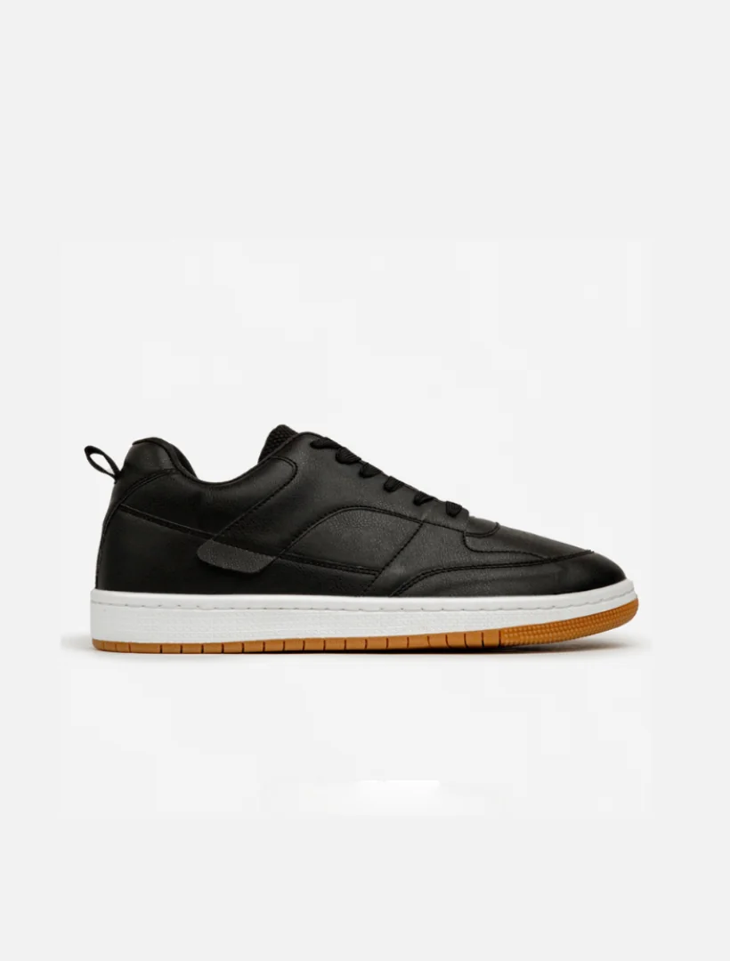 StreetWave Sneaker | BM5